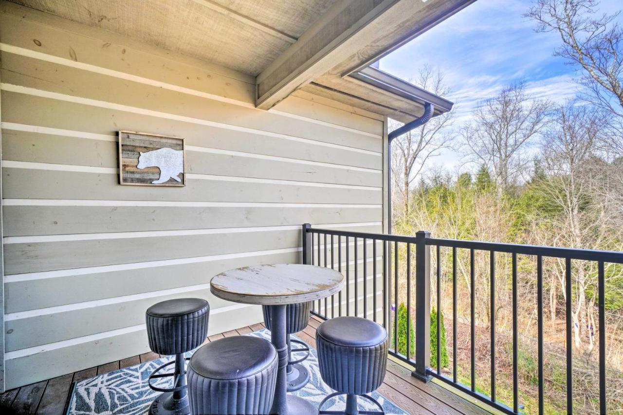 Chic Townsend Condo With Saltwater Pool! 외부 사진
