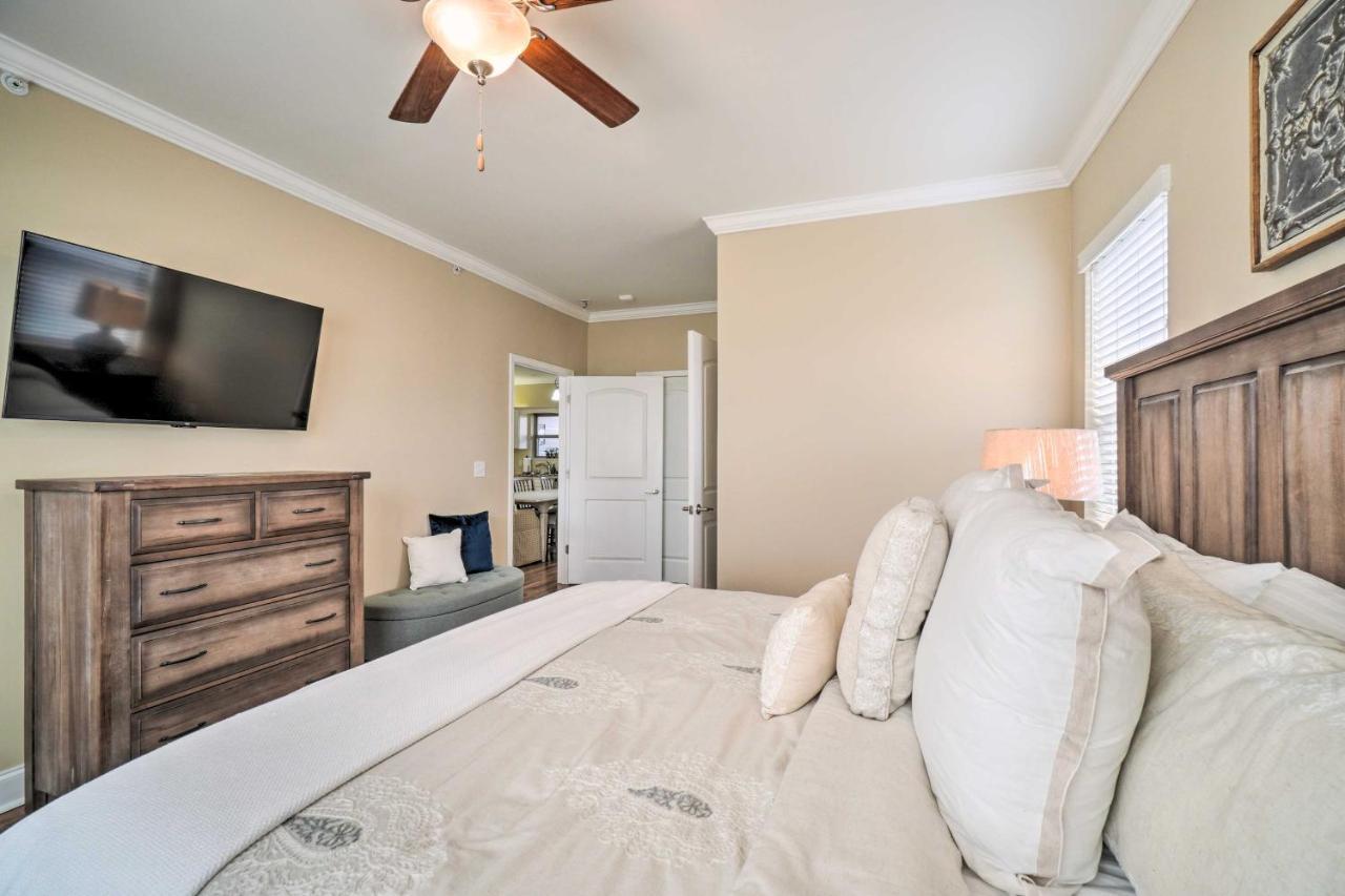 Chic Townsend Condo With Saltwater Pool! 외부 사진